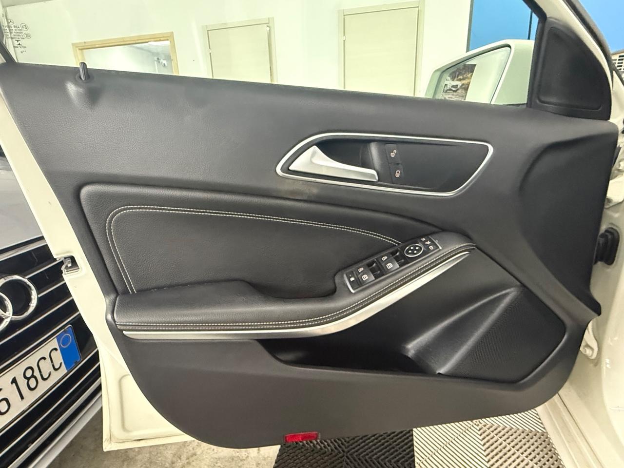 Mercedes-benz A 180 d Premium