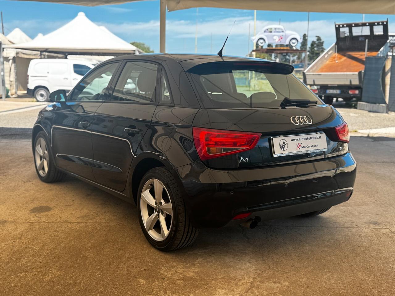 Audi A1 1.6 TDI Attraction 90 cv - 2012