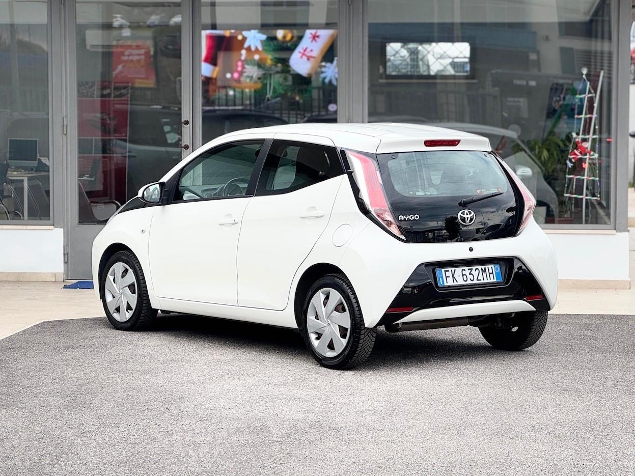 Toyota Aygo 1.0 Benzina 69CV E6 Neo. - 2017