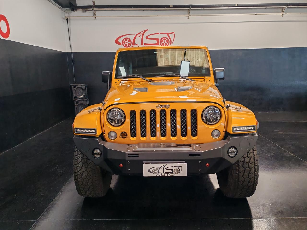 Jeep Wrangler JK 2.8 CRD Sahara Rocks