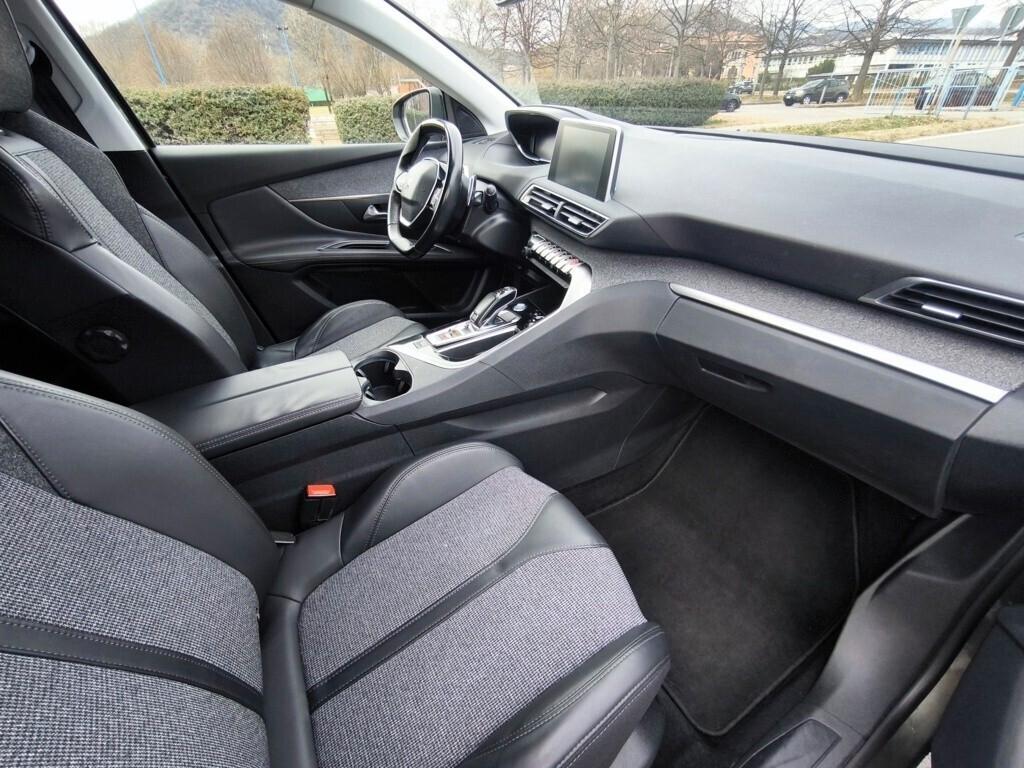 PEUGEOT 3008 1,6 BLUEHDI GT LINE – CAMBIO AUTOMATICO