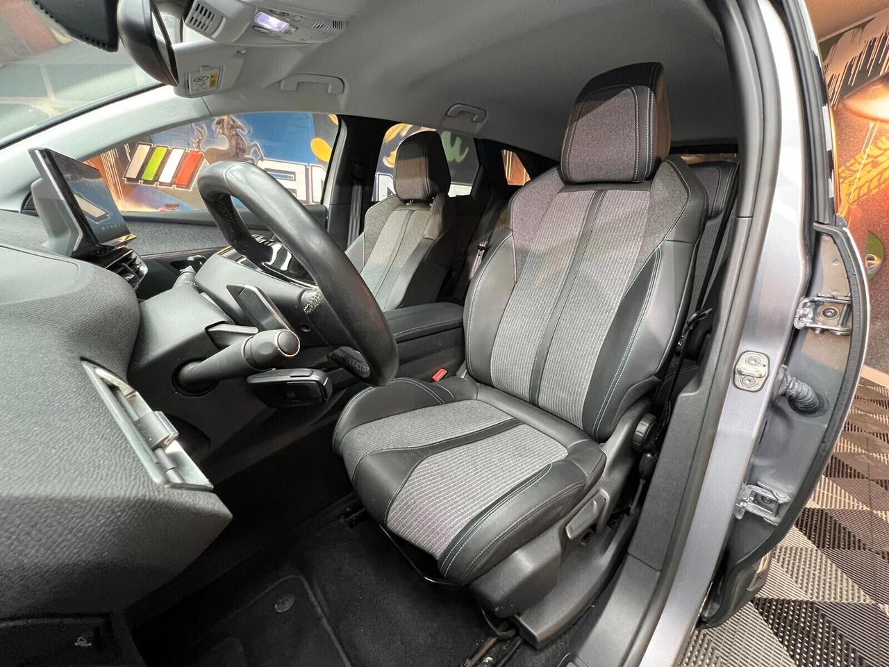 Peugeot 3008 1.5 bluehdi Allure Pack s (115)