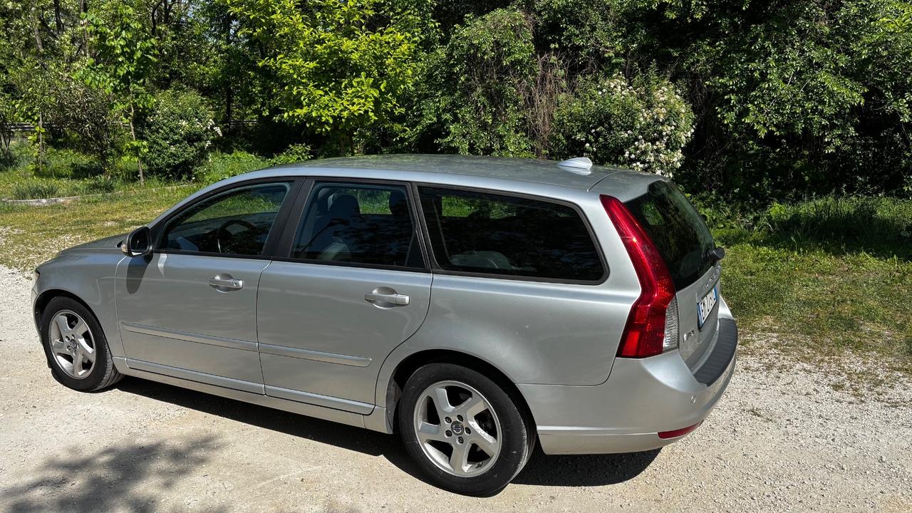 Volvo V50 D2 POLAR PLUS