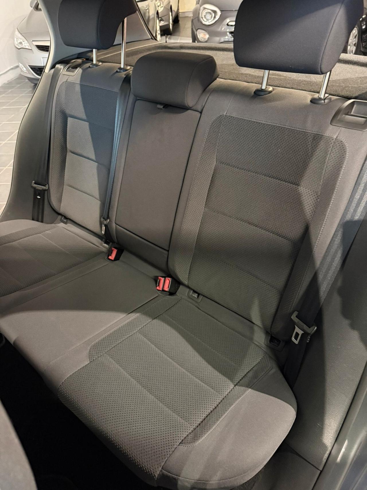 Volkswagen Golf -GPL -NEOPATENTATI
