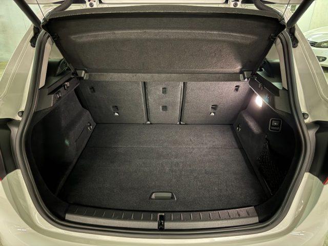 BMW 220 i Active Tourer Advantage