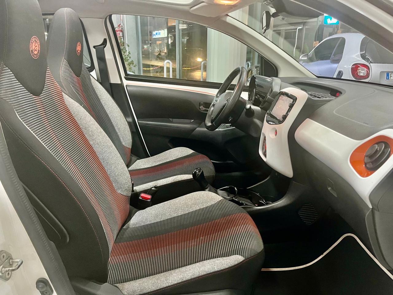 Peugeot 108 5p 1.0 vti Roland Garros Top!