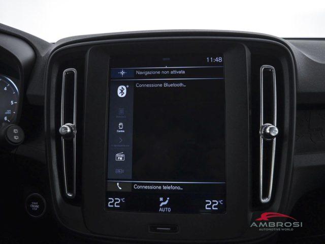 VOLVO XC40 D3 Momentum Core - PER OPERATORI DEL SETTORE