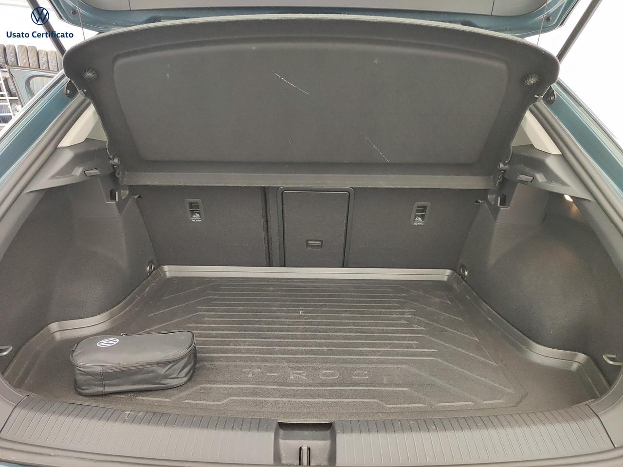 VOLKSWAGEN T-Roc - T-Roc 1.0 TSI Life