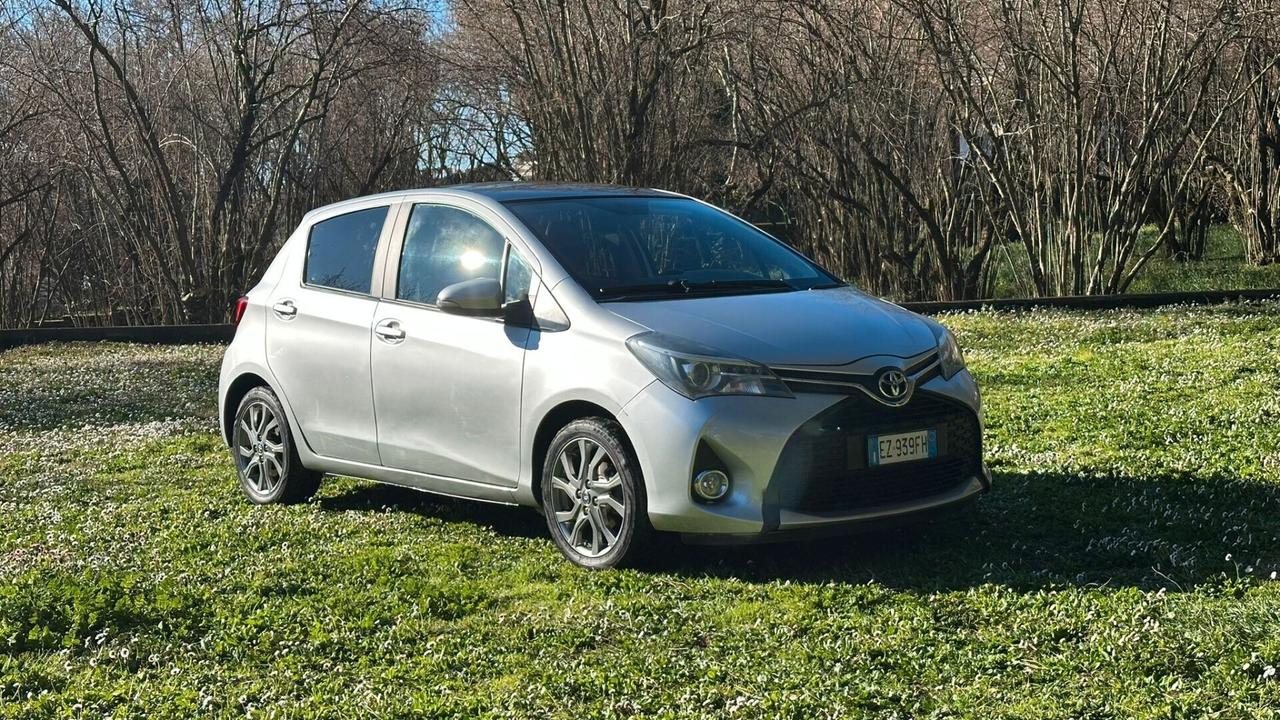 Toyota Yaris 1.3 5 porte Style 2015 Neopetant GPL LEGGI TESTO