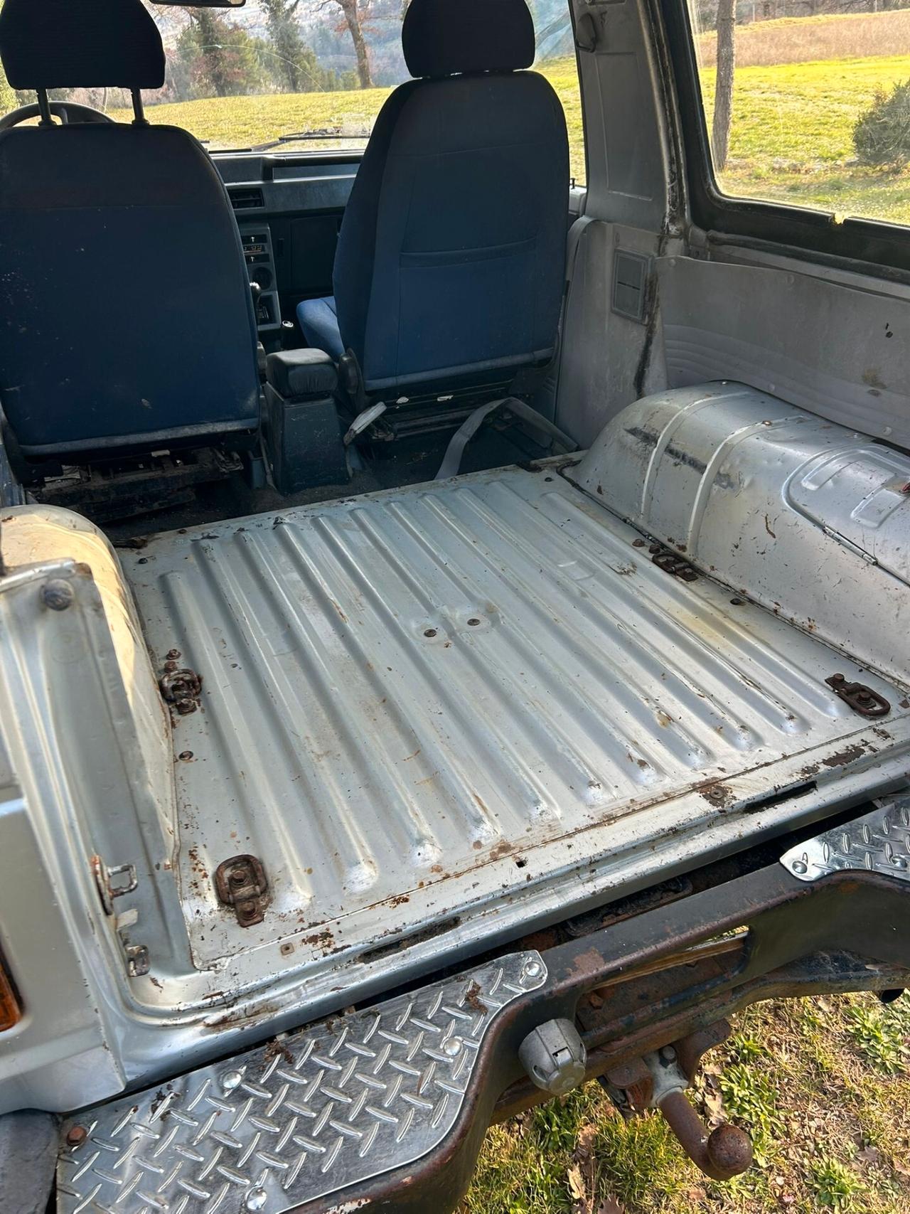 Mitsubishi Pajero 2.5 TD Metal-top