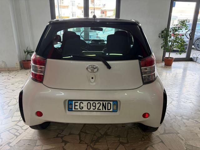 TOYOTA iQ 1.0 Sol
