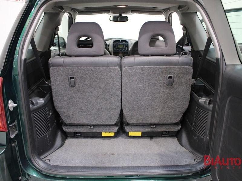 Toyota RAV4 RAV4 2.0 16V cat 3 porte Sol