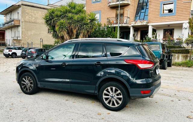 Ford Kuga 2.0 TDCI 150 CV S&S 4WD Titanium
