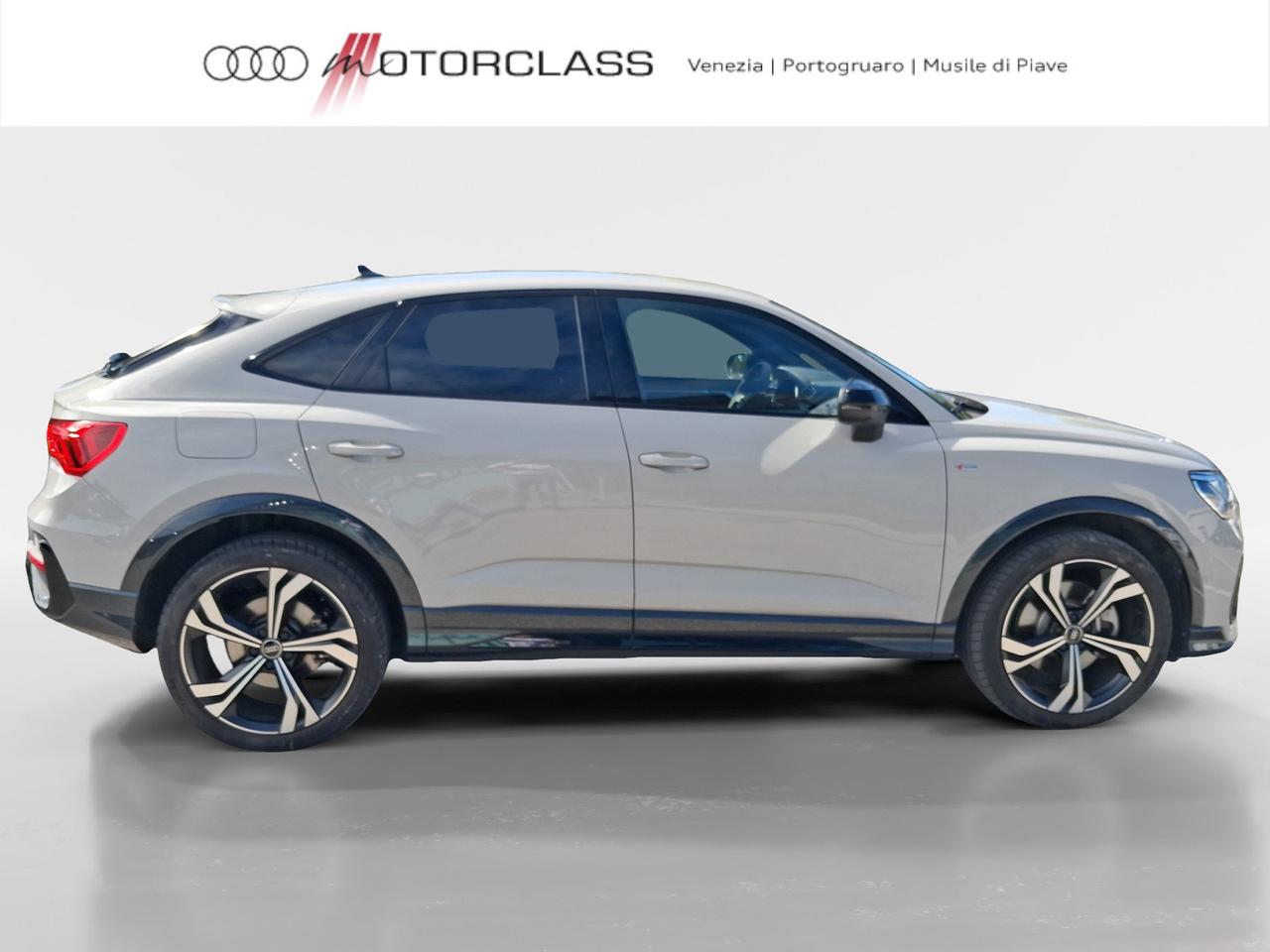 Audi Q3 sportback 40 2.0 tdi 193cv identity black quattro s tronic