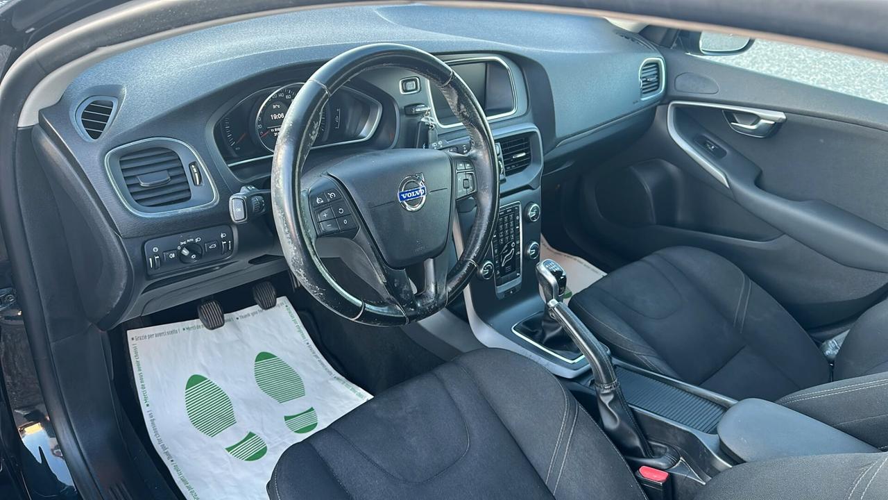 Volvo V40 D2 1.6 Momentum