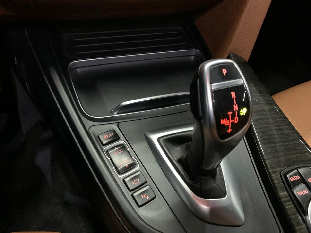 Bmw 335 335dA xDrive Touring Luxury