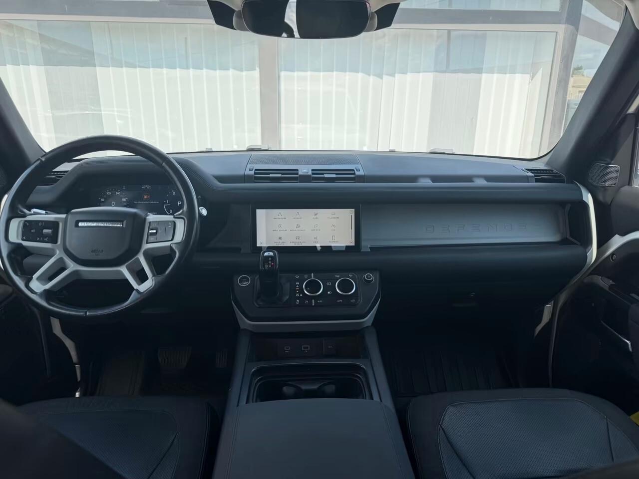 Land Rover Defender 110 2.0 SD4 AWD Auto SE