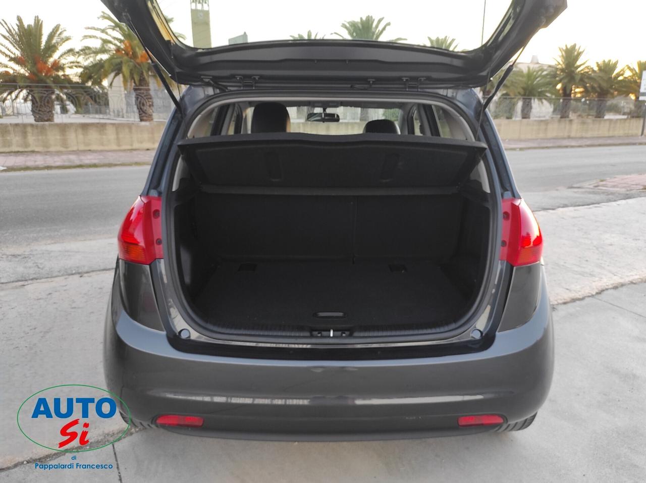 Kia Venga 1.4 CRDi - 90cv 4 POSTI AUTOCARRO