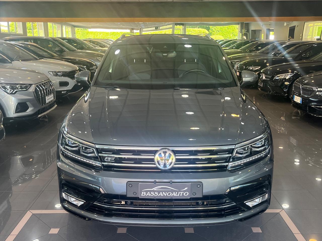 Volkswagen Tiguan 2.0 bitdi Executive R-Line 4motion 240cv dsg