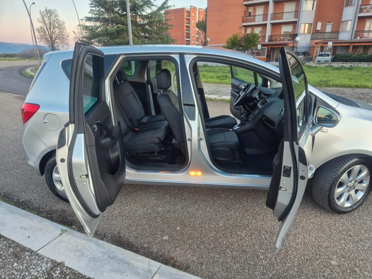Opel Meriva 1.7 CDTI 110CV anno 2013