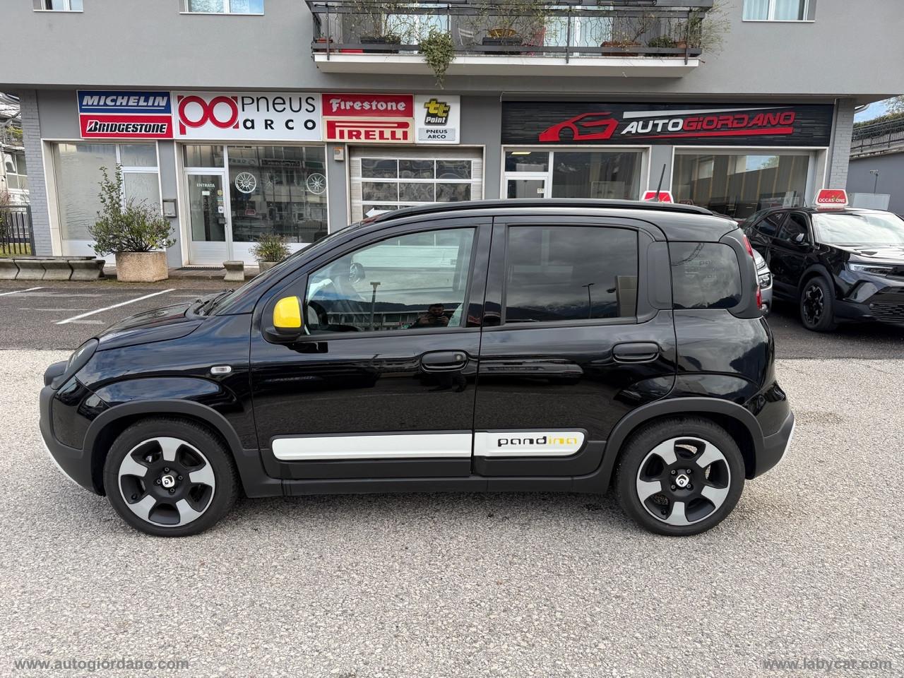 FIAT Panda 1.0 FireFly S&S Hybrid PACK CROSS