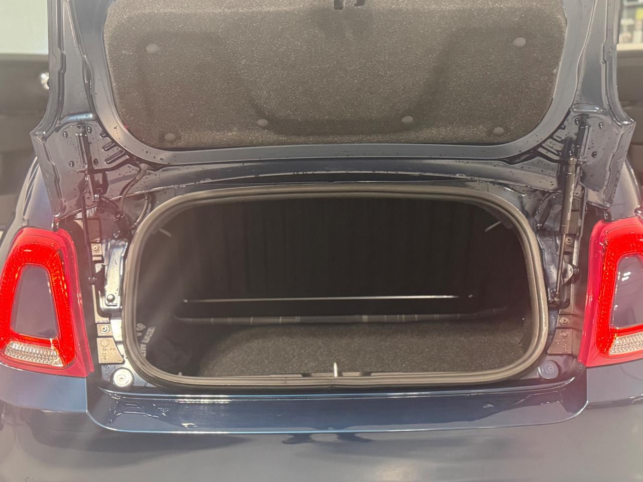 Fiat 500 C 1.0 Hybrid Star 34.000 km !