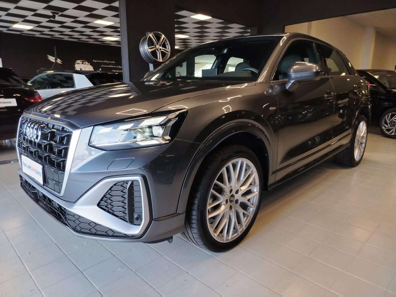 Audi Q2 Q2 35 2.0 tdi Identity Black s-tronic