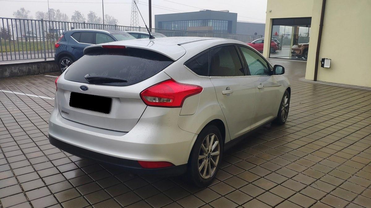 FORD Focus SOLO PER COMMERCIANTI AUTO SENZA GARANZIA