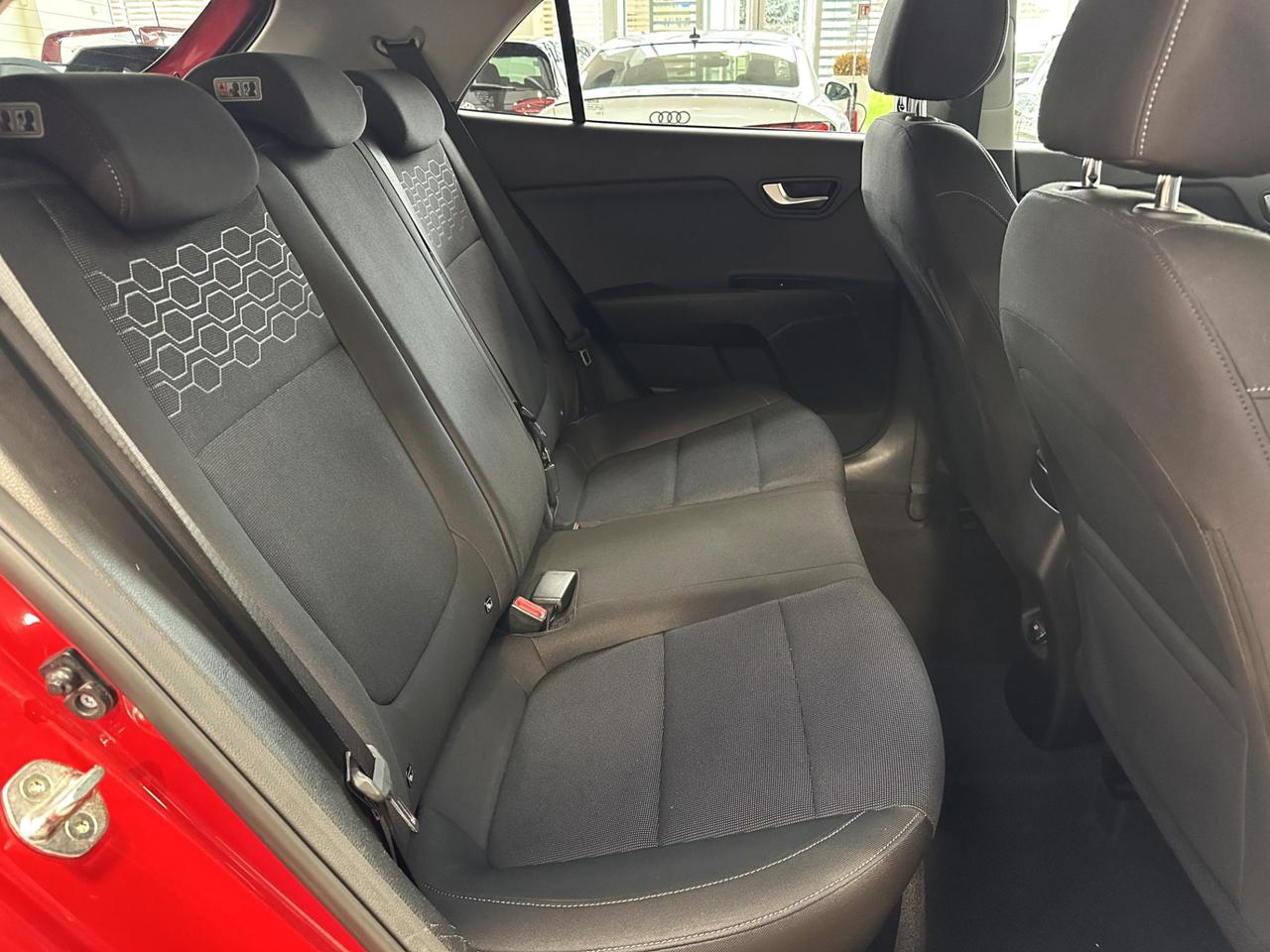 Kia Rio 1.4 crdi Cool Techno Pack 90cv - Carplay - Camera