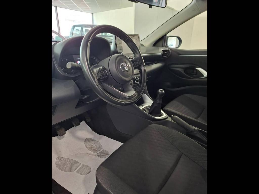 Toyota Yaris 1.0 VVT-i Active