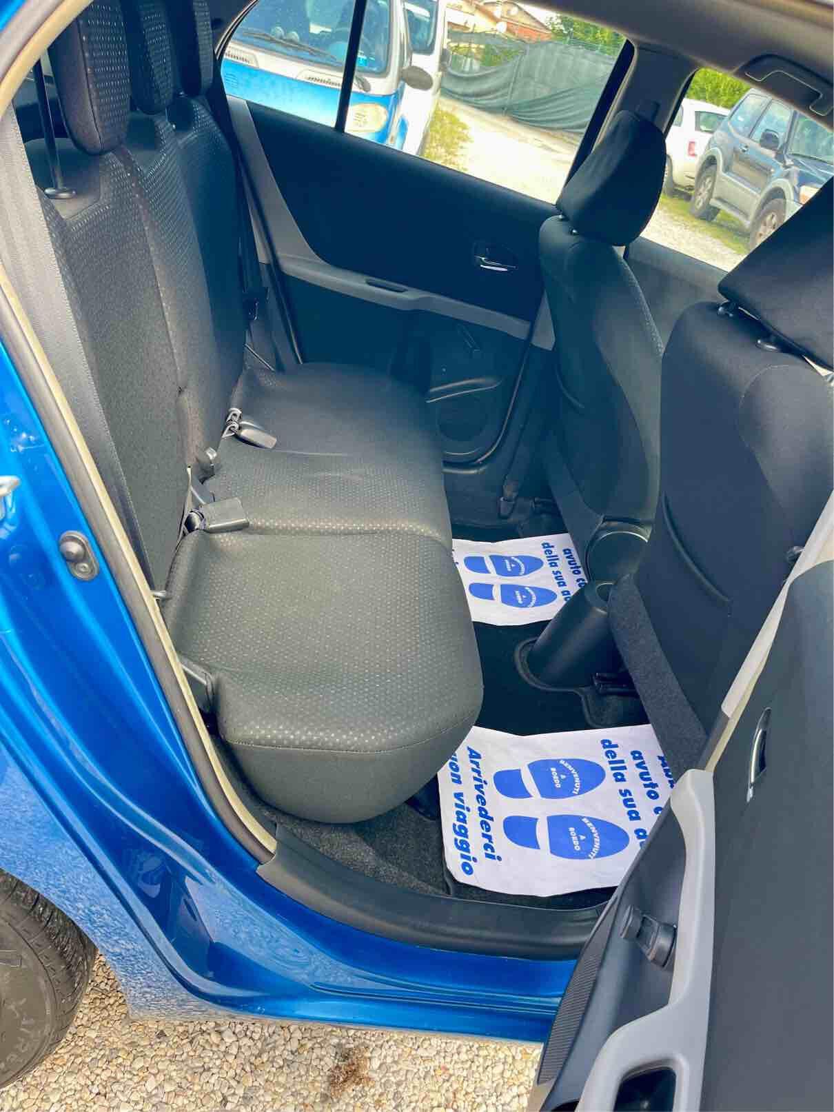 TOYOTA YARIS - 1.0 - PER NEOPATENTATI