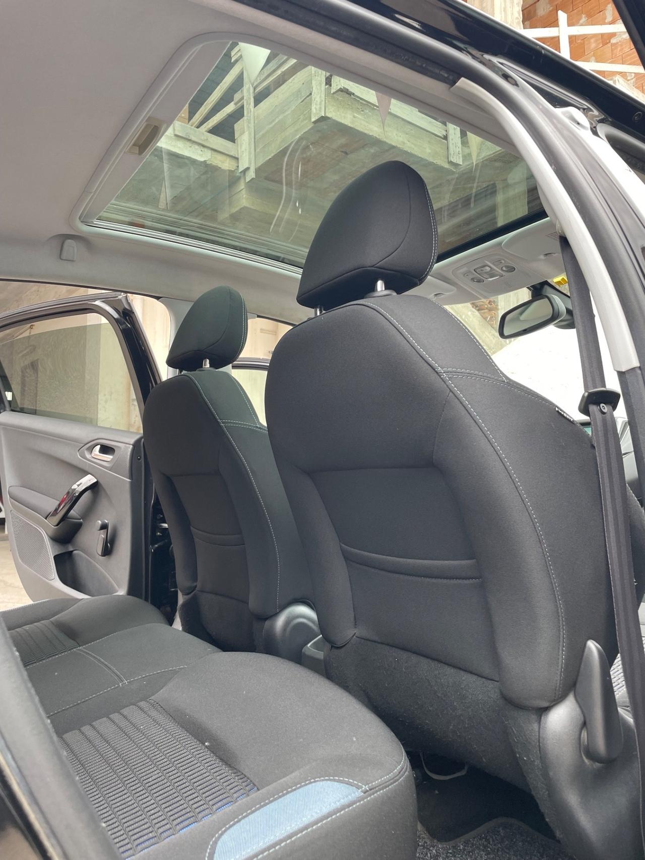Peugeot 208 1.4 HDi 68 CV 5 porte Allure tetto nav gomme nuove