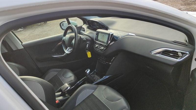 Peugeot 2008 BlueHDi 100 Allure