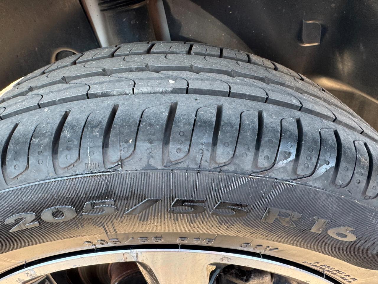 Citroen C4 BlueHDi 100 Feel Neopatentati