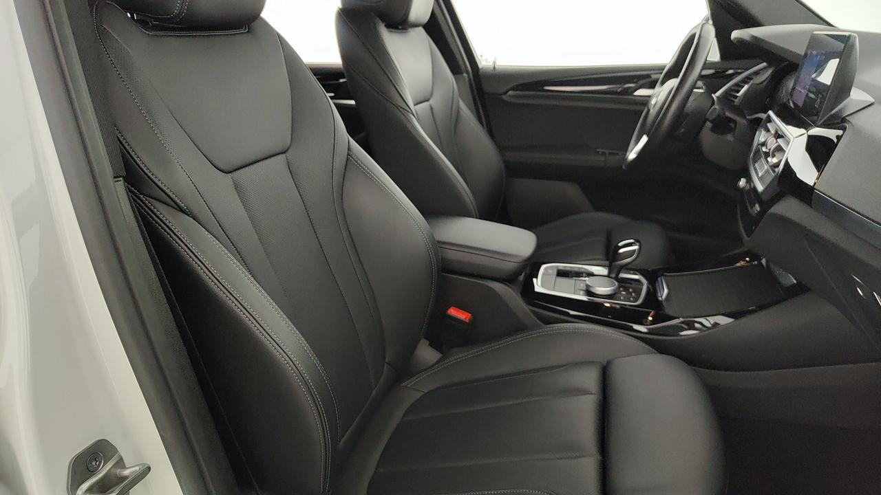BMW X3 xdrive20d mhev 48V auto