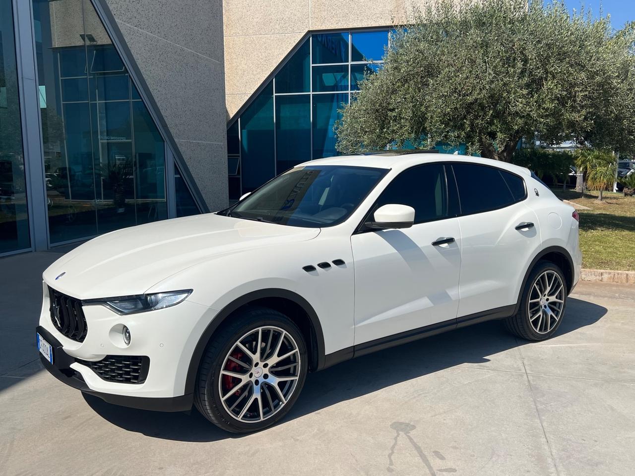 Maserati Levante V6 Diesel 275 CV AWD