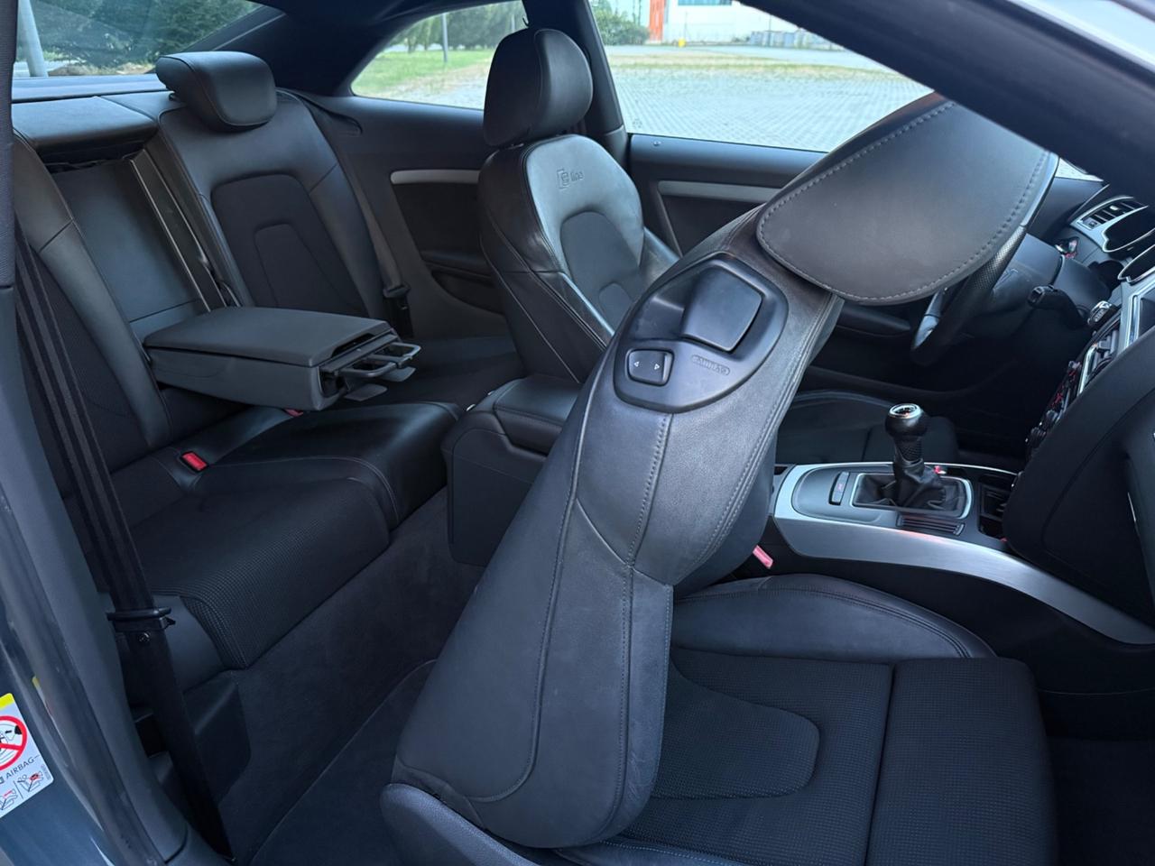 Audi A5 2.0 TDI S-LINE
