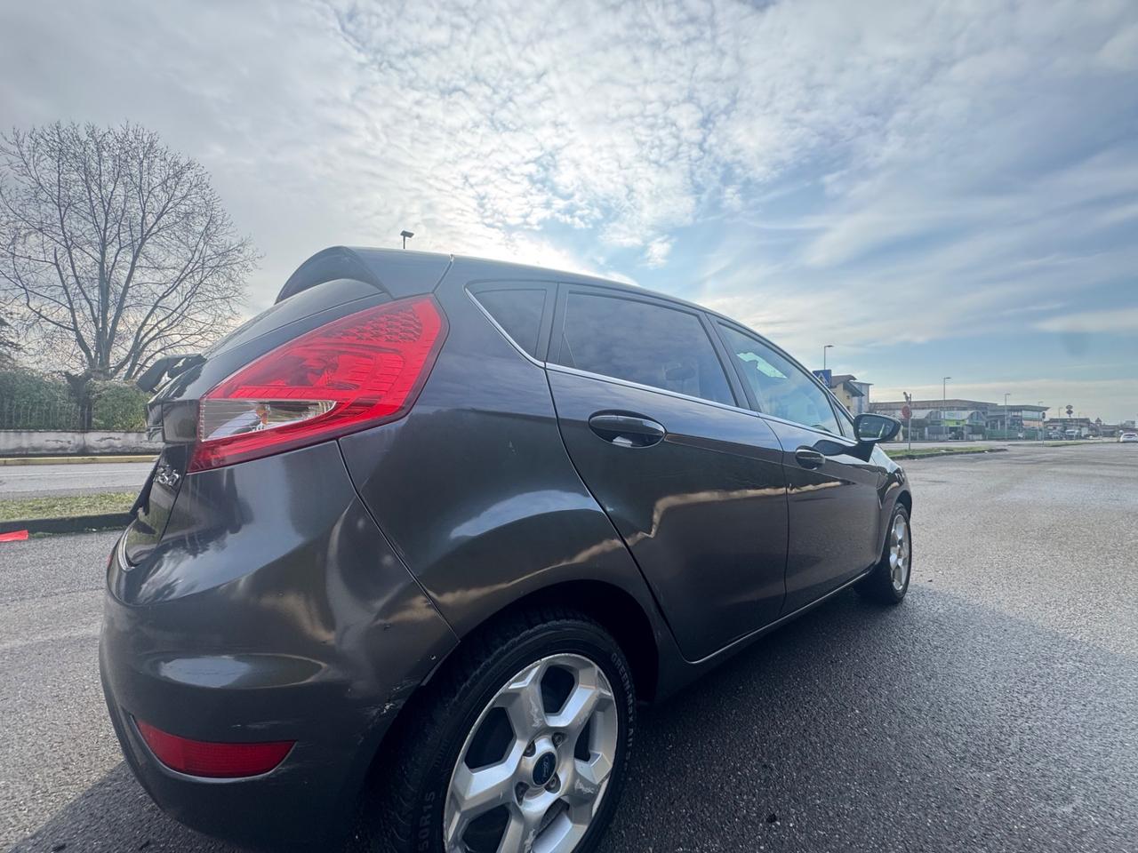 Ford Fiesta Fiesta+ 1.4 5 porte Bz.- GPL