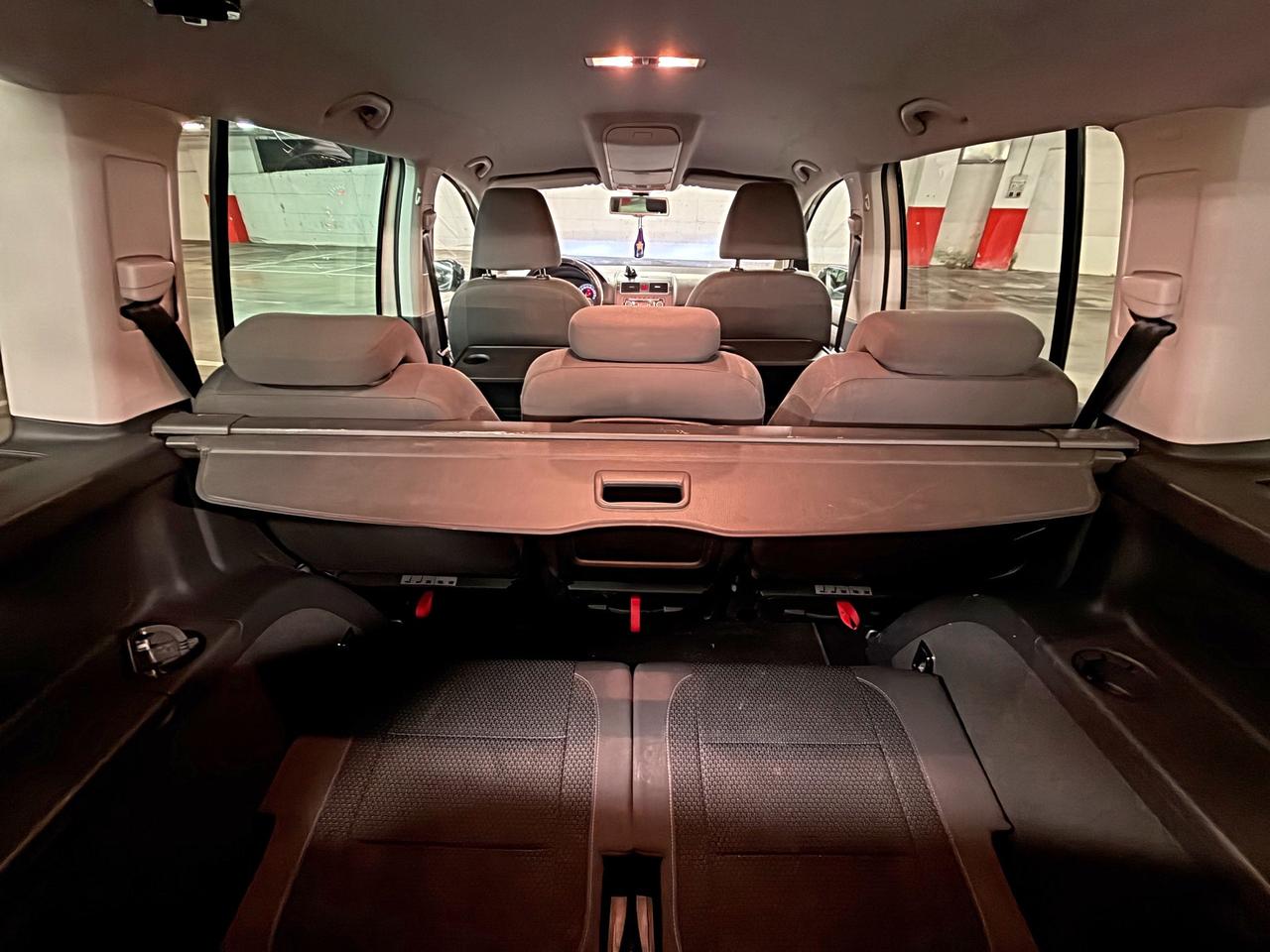 Volkswagen Touran 1.6 TDI DPF Comfortline BMT 7 Posti Garanzia 12 Mesi