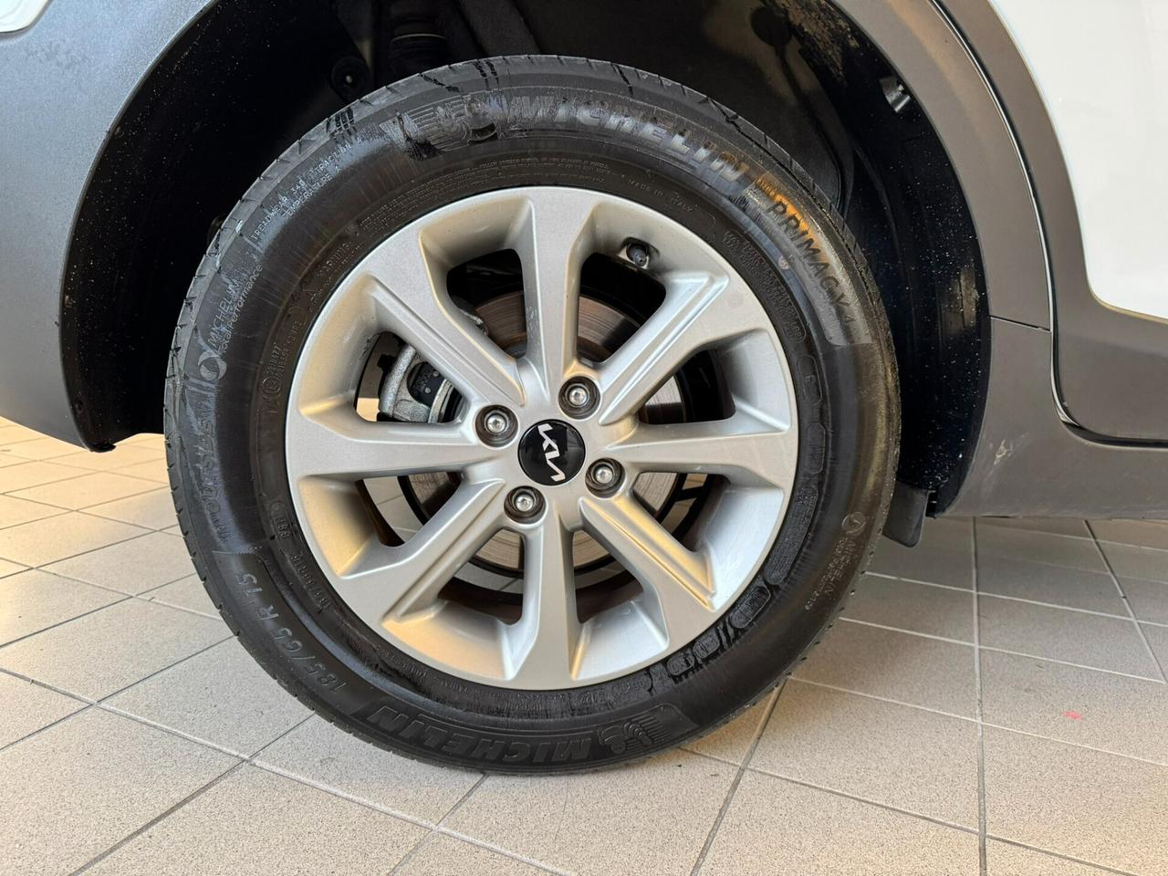 KIA STONIC 1.2 OK NEOPATENTATI URBAN