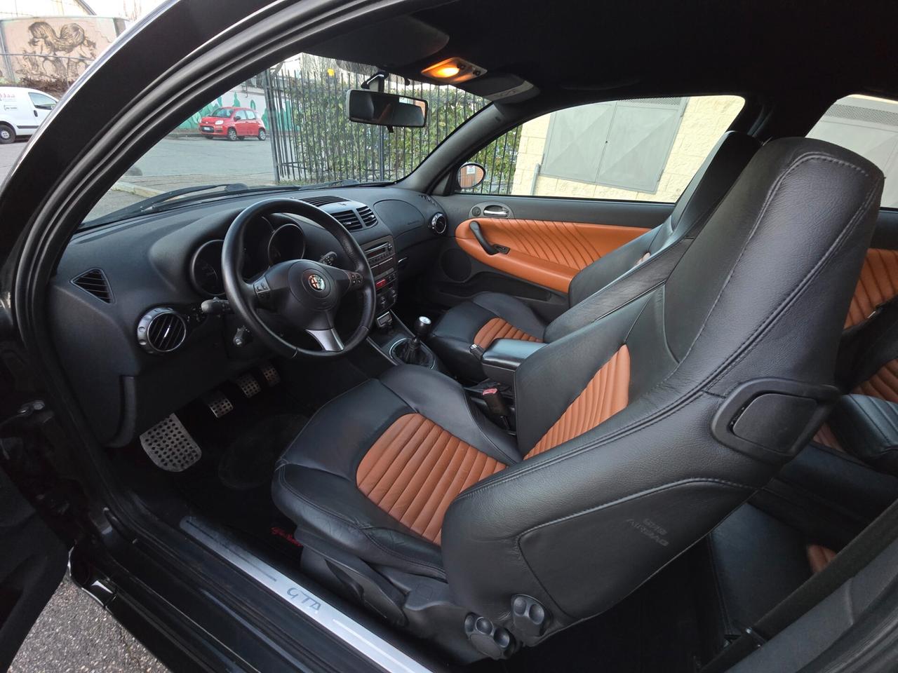 ALFA ROMEO 147 GTA 3.2i V6 24V "CAMBIO MANUALE"