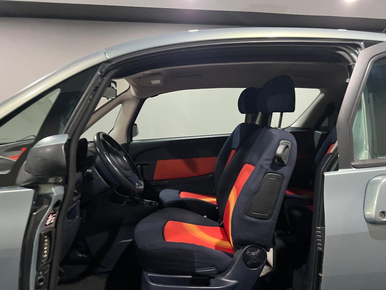 Peugeot 1007 1.4 HDi Sporty