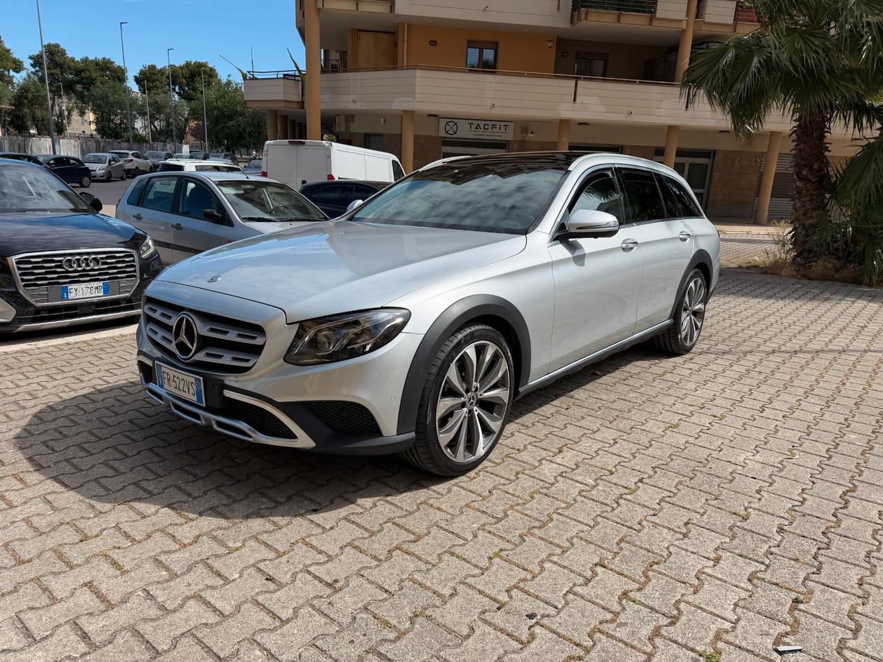 Mercedes-benz E 220 4Matic Auto Premium Plus All-Terrain
