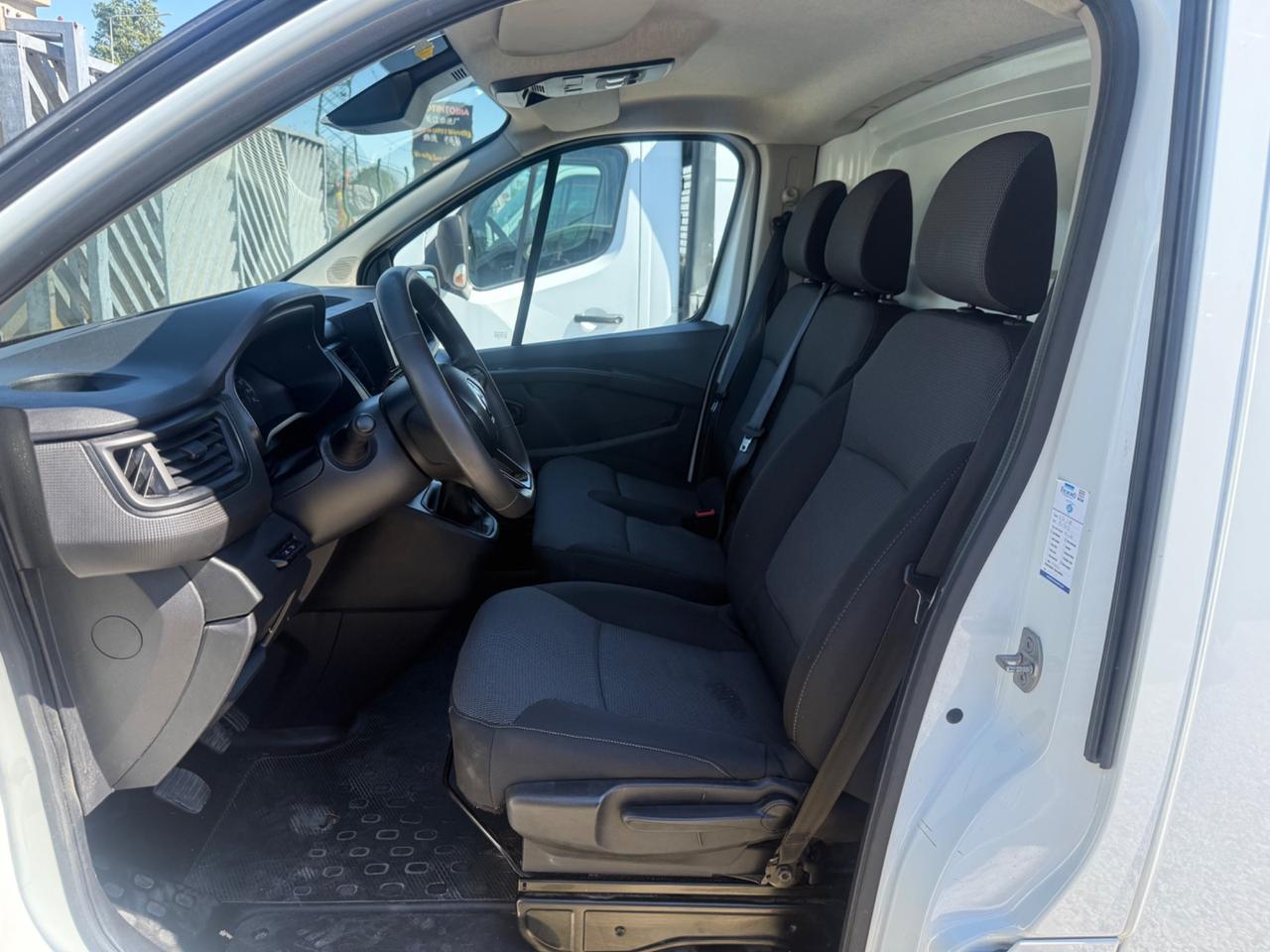 Renault Trafic T28 2.0Dci 110Cv Iva Compresa