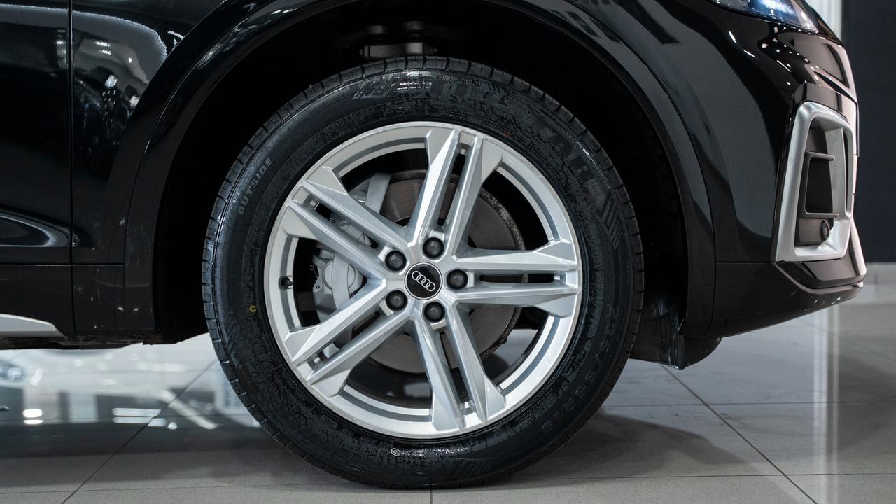 Audi Q5 SPB 40 2.0 TDI MHEV S LINE EDITION XENO NAVI FULL OPTIONAL