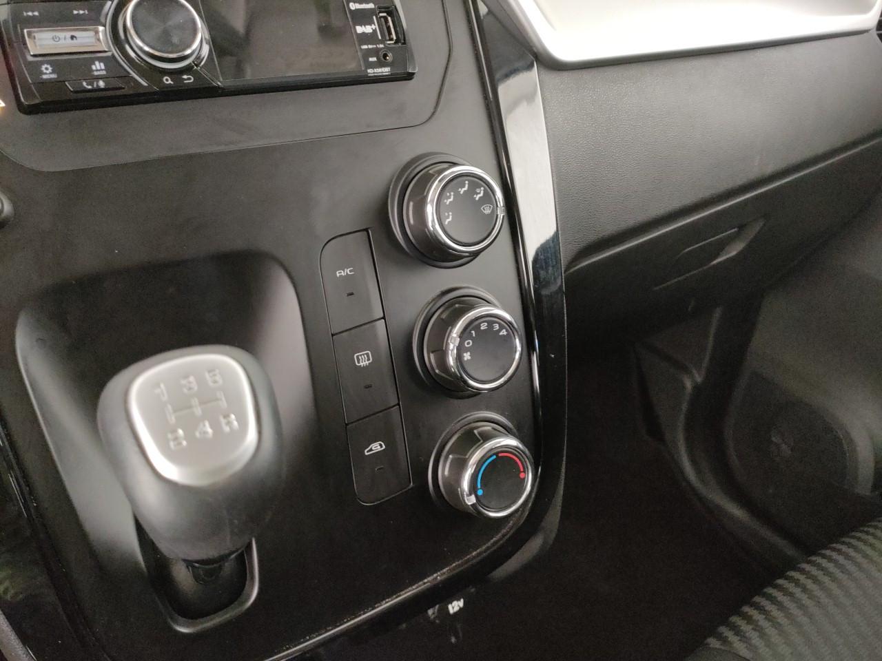 MAHINDRA KUV100 1.2 K6+