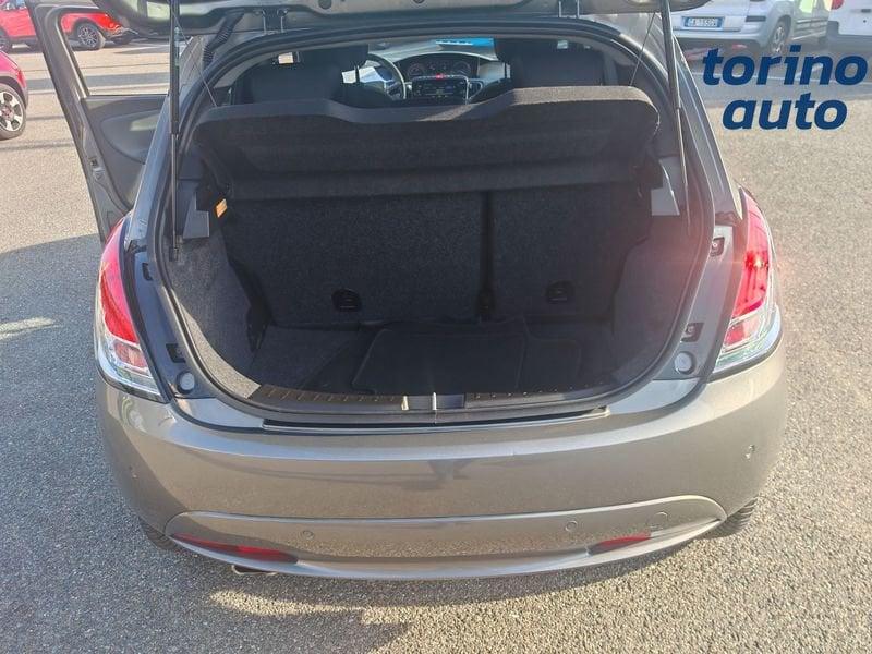 Lancia Ypsilon 1.0 FireFly 70cv S&S Hybrid GOLD