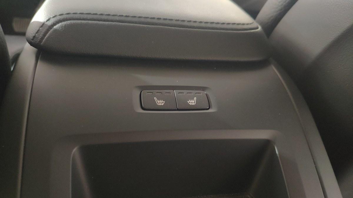 VOLVO Xc60 B4 Mild Hybrid (D) Awd Automatico Plus Dark