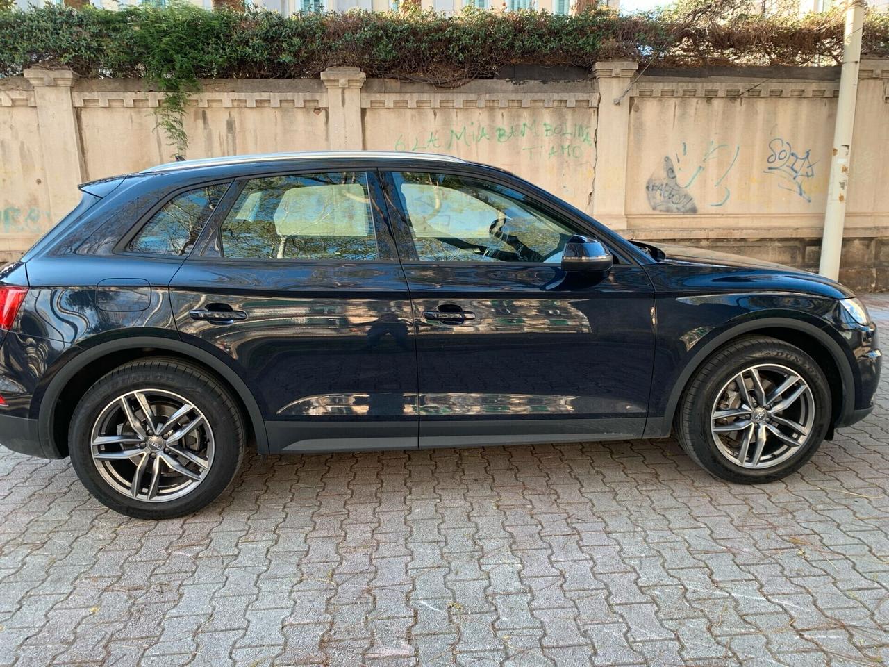 Audi Q5 35 TDI S tronic Business