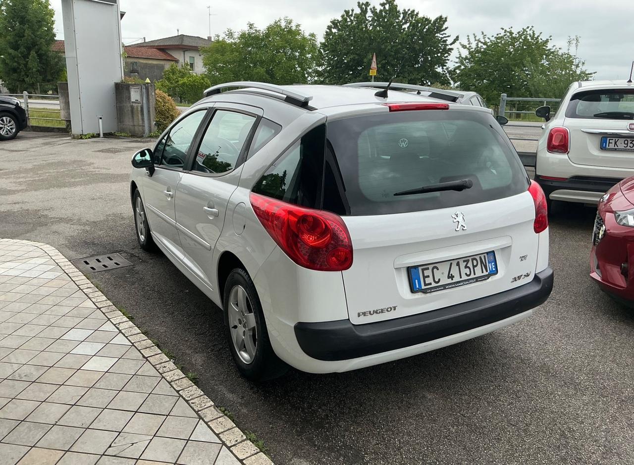 Peugeot 207 1.4 benzina Neopatentati
